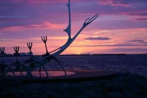 Iceland_viking_ship___Content